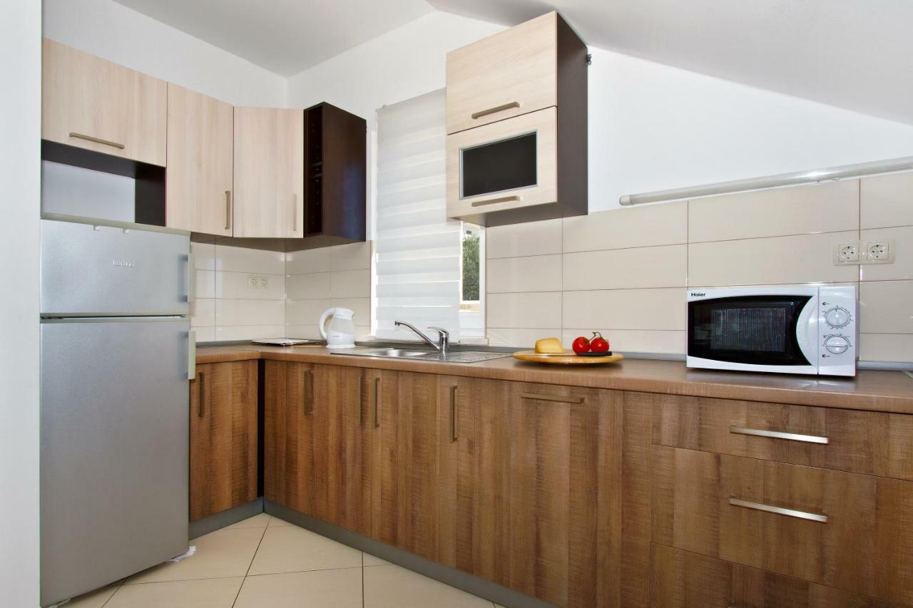 Villa Omis Michy - Family House For Big And Small Groups Екстериор снимка