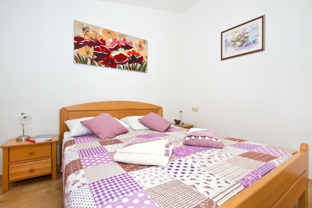 Villa Omis Michy - Family House For Big And Small Groups Екстериор снимка