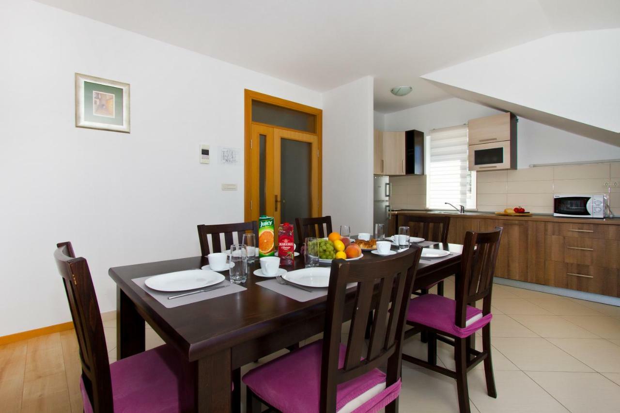 Villa Omis Michy - Family House For Big And Small Groups Екстериор снимка
