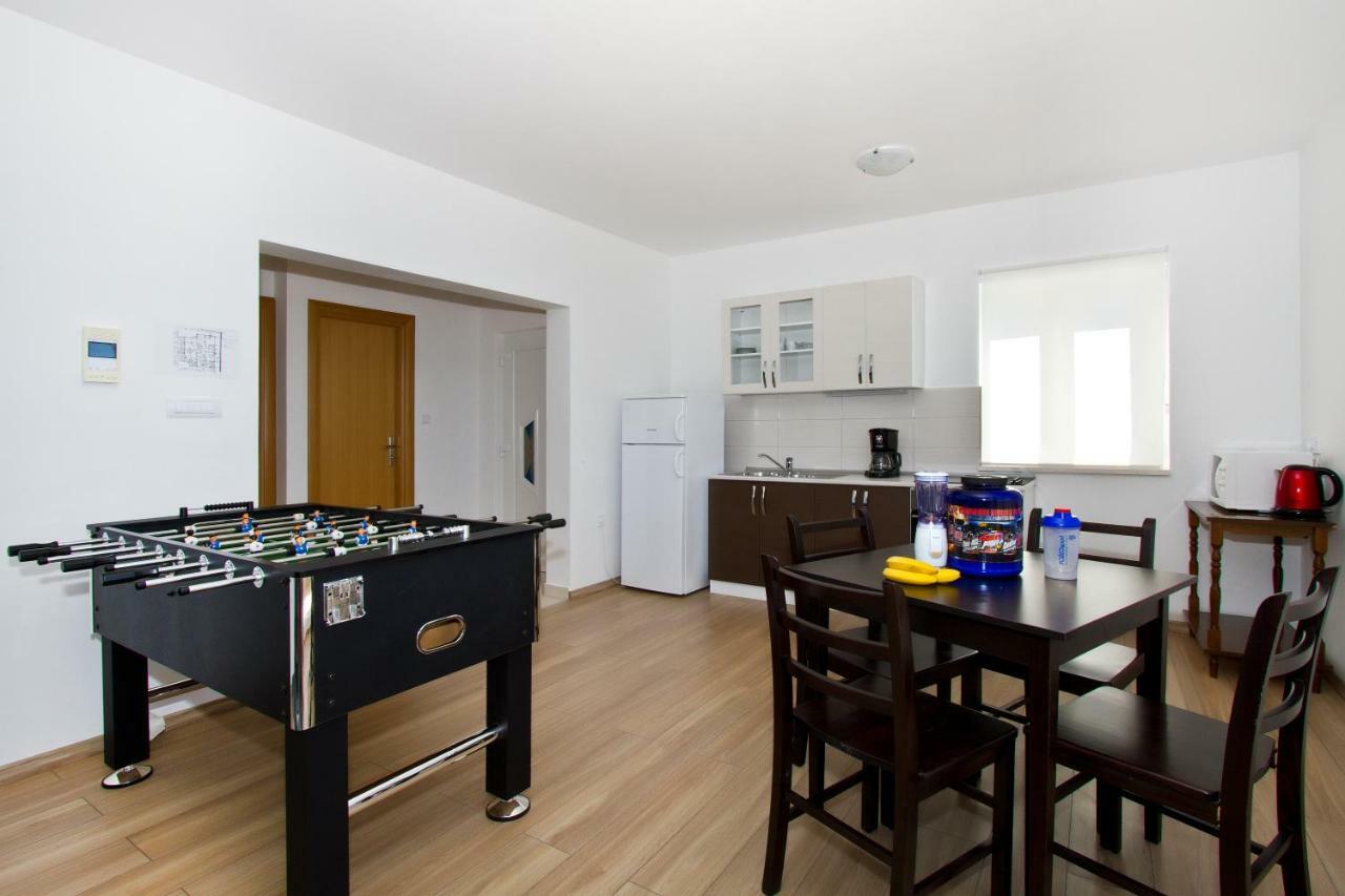Villa Omis Michy - Family House For Big And Small Groups Екстериор снимка