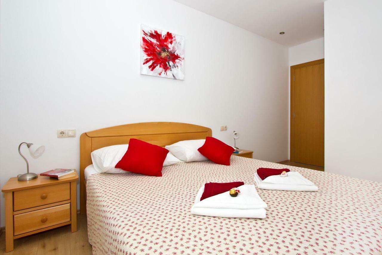 Villa Omis Michy - Family House For Big And Small Groups Екстериор снимка
