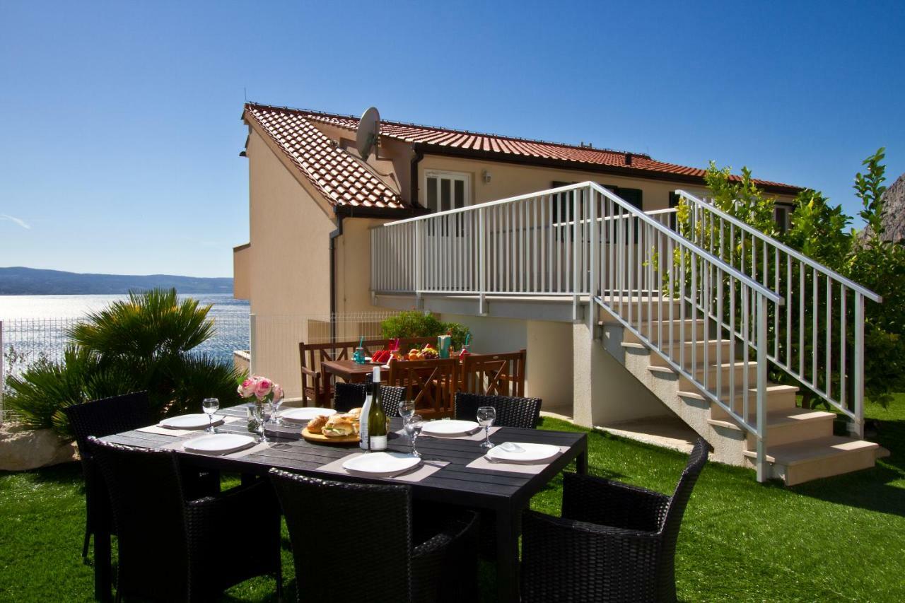 Villa Omis Michy - Family House For Big And Small Groups Екстериор снимка