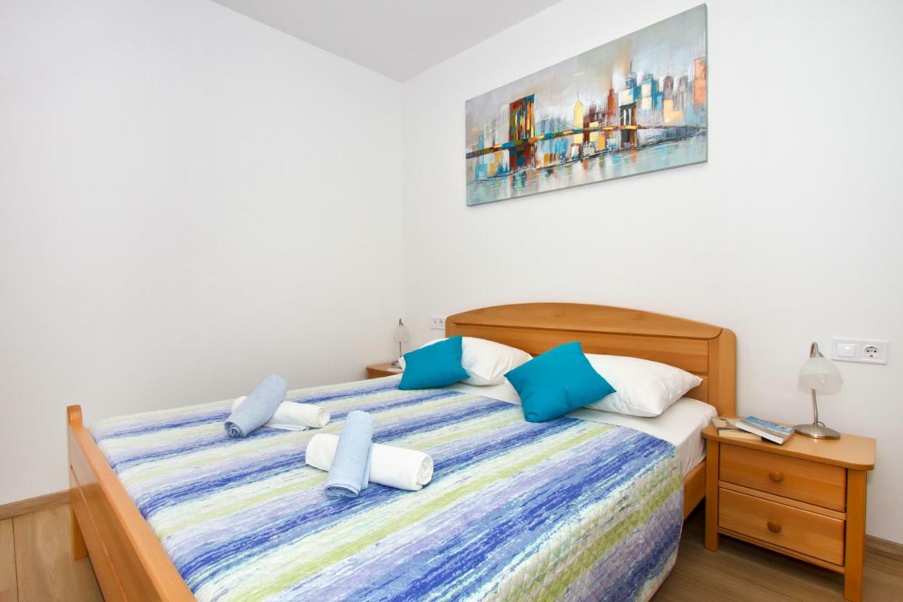 Villa Omis Michy - Family House For Big And Small Groups Екстериор снимка