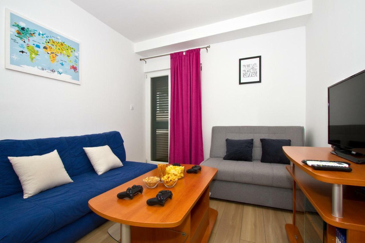 Villa Omis Michy - Family House For Big And Small Groups Екстериор снимка